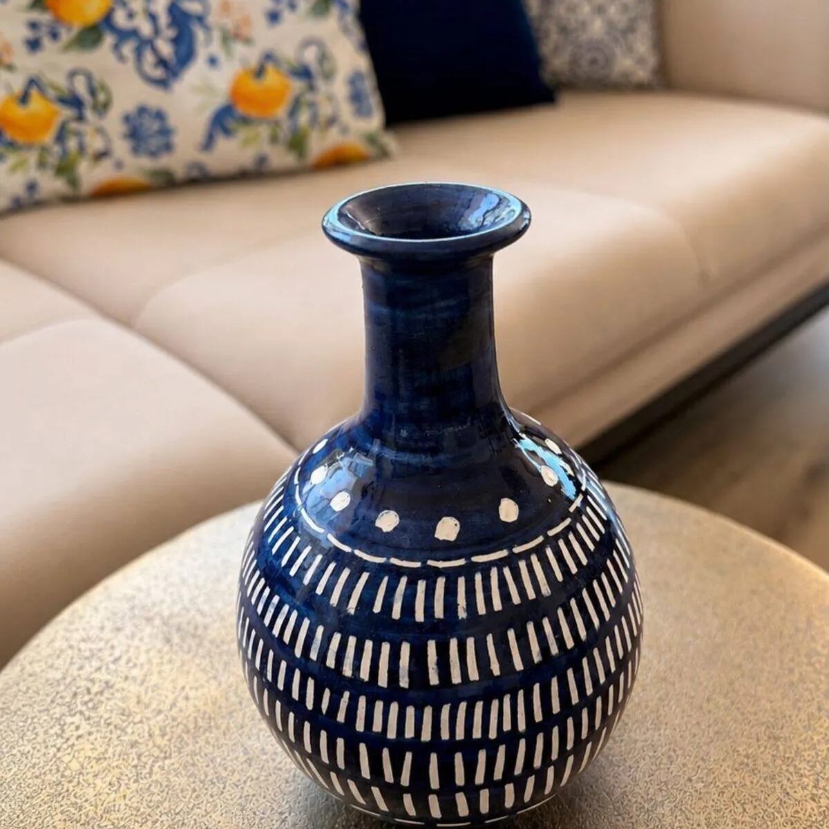 Deep blue handmade ceramic vase with white brushwork pattern by Dizayn74